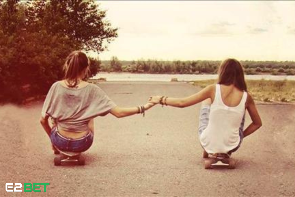 Nằm Mơ Thấy Bạn Cũ Đánh Số Gì? – Gặp Bạn, Gặp Vận, Gặp Số Đẹp!